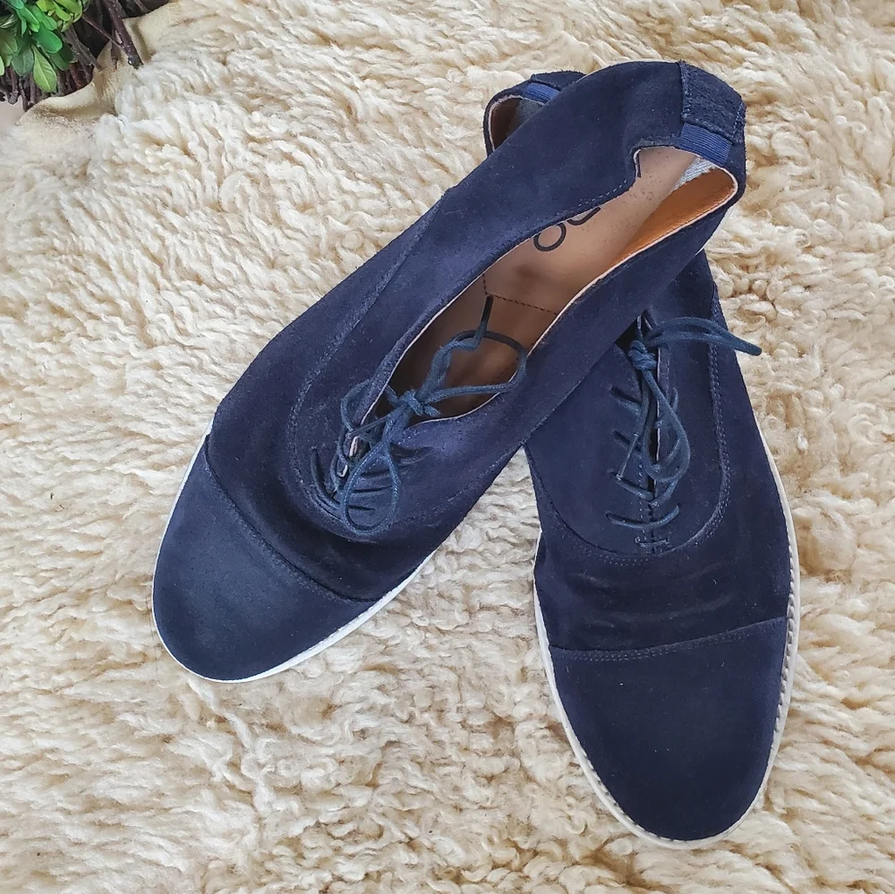 EUC Aldo navy suede sz 9.5 lace‎ up oxfords